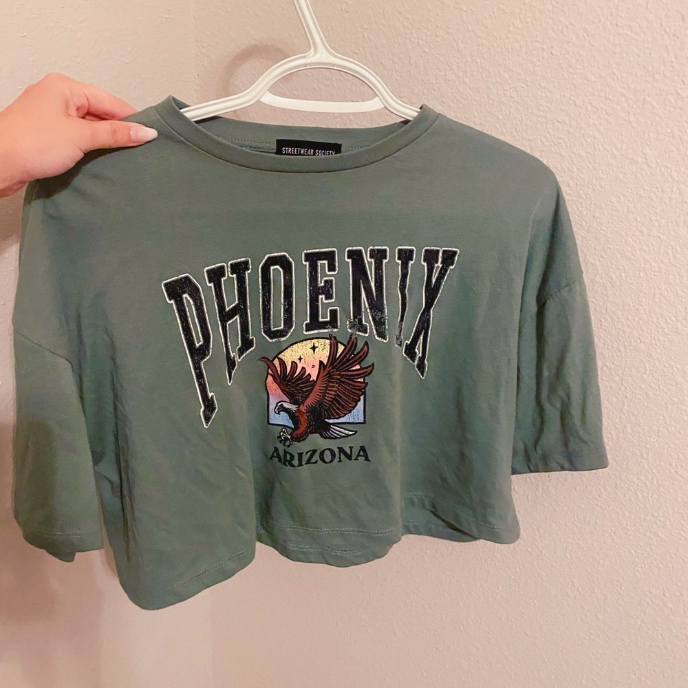 green trendy crop top
